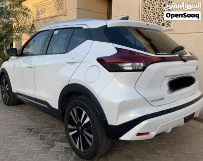 Nissan Kicks S 4