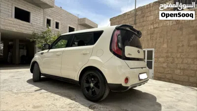 كيا سول GT-Line 4