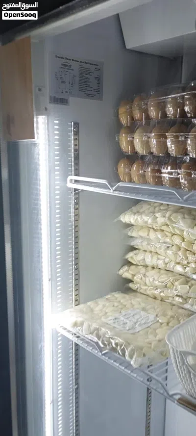double door showcase refrigerator 4
