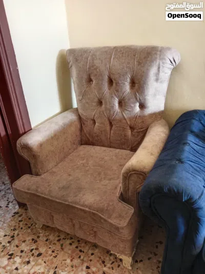طقم كنب دب بحالة جيدة للبيع المستعجل بسعر مميز 3