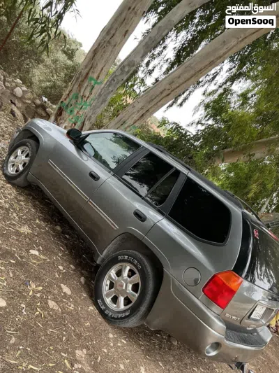 GMC Envoy XL 2