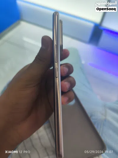 vivo v60 smooth and clean 3