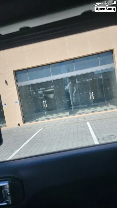 محلات جديده راقية في شارع بركاء التجاري موقع ممتاز مع الخدمات New shops in Berka 3