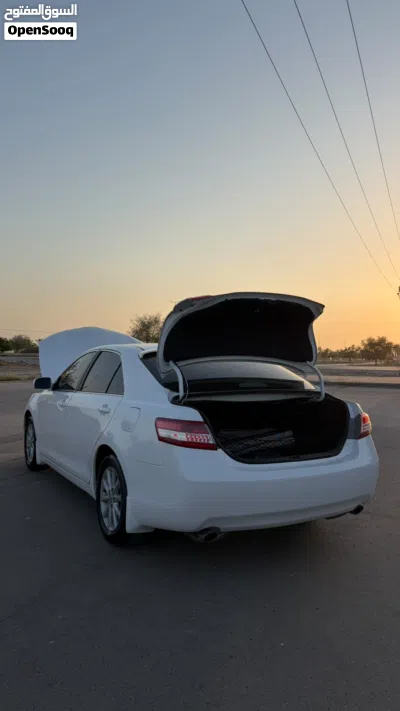 تويوتا كامري XLE 3