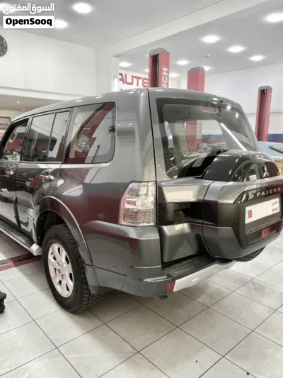 Mitsubishi Pajero GLS 3
