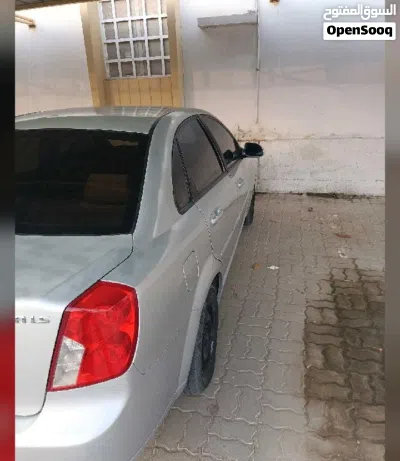 Chevrolet Optra LS 4