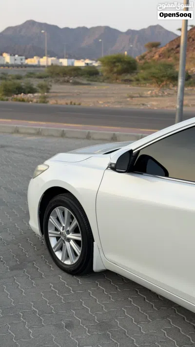 Toyota Camry XLE 2