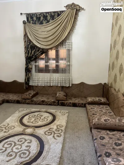 جلسة معيشة 4