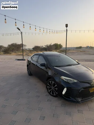 Toyota Corolla SE 2