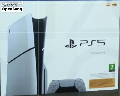 حزمة PlayStation 5 مميزة شبه جديد . يوجد بها ضمان لغاية يونيو 2027.. 2