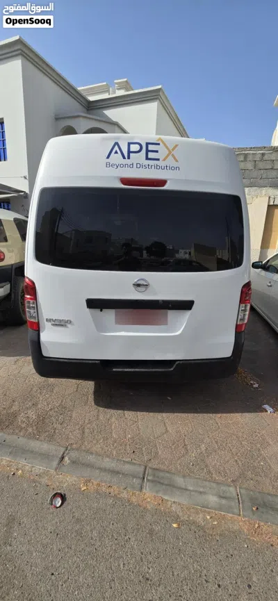 Nissan Urvan 2