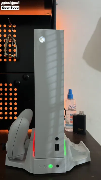 مونتر +حساب العاب + (Xbox series s ) 3