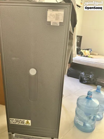 www.nikurajapan.com 1year old 2 door fridge 200Liers for sale from 1st owner 2