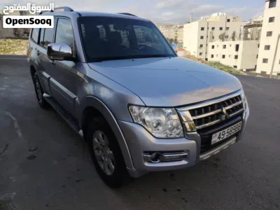 ميتسوبيشي باجيرو GLS 3