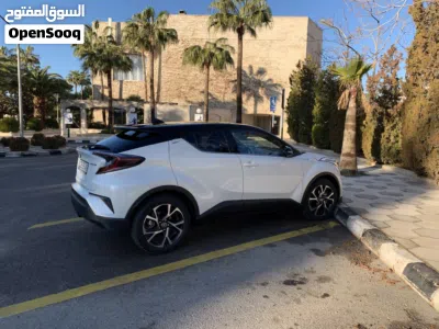 Toyota C-HR LUX 2