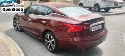Nissan Maxima Standard 4