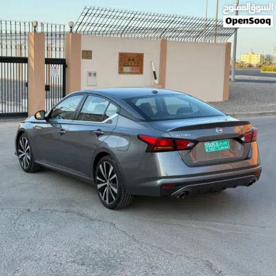 نيسان التيما SR 2