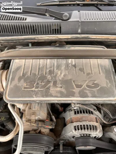جيب جراند شيروكى Laredo 3