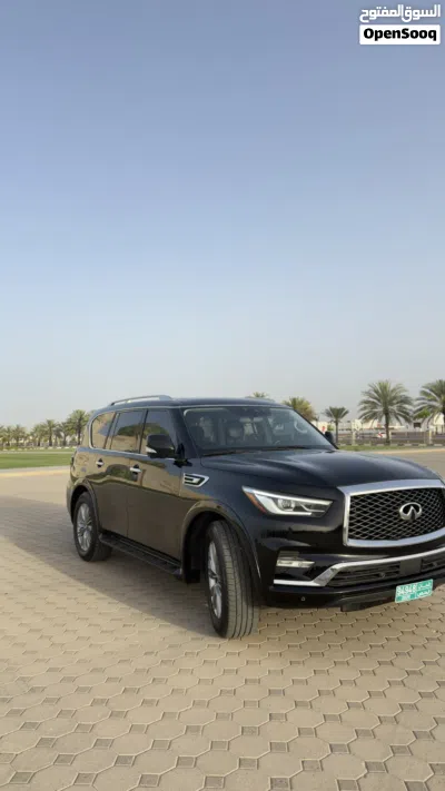 Infiniti QX80 Luxe 2