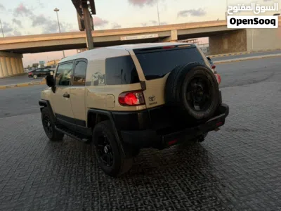 تويوتا FJ Standard 2
