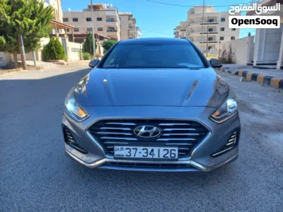 Hyundai Sonata Standard 2