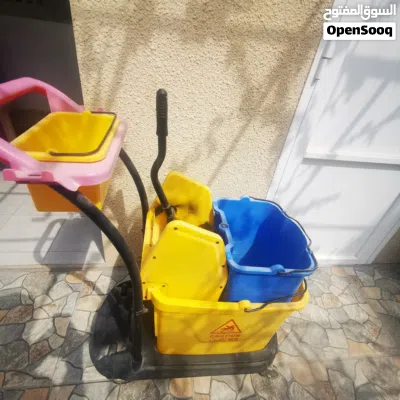 عربة أدوات تنظيف ماركة 3