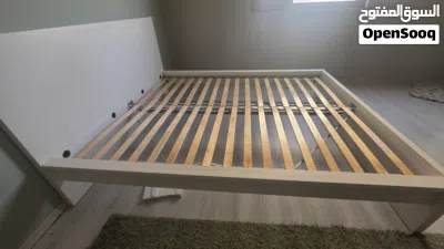 سرير ايكيا اصلي للبيع 2