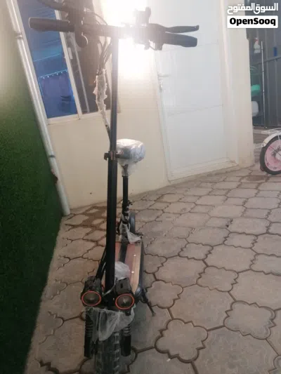 للبيع سكوتر نظيف جدا شبه جديد 2