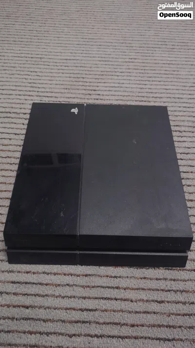 ps4 للبيع استخدام جدا بسيط 2