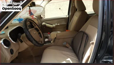 فورد اكسبلورر XLS 2