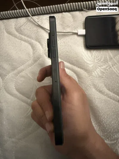 ايفون 16 pro max 3