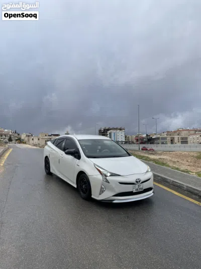 Toyota Prius Prius 4