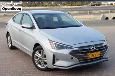 Hyundai Elantra SE 2