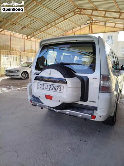 Mitsubishi Pajero GLS 4