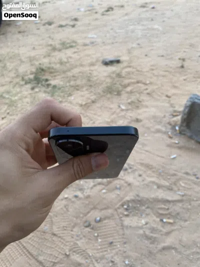 الجهاز بوكو F7 مش X7 4