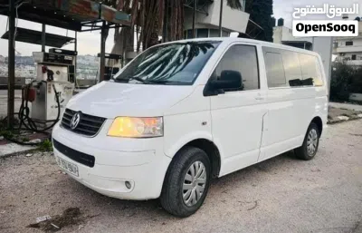 Volkswagen Caravelle 2