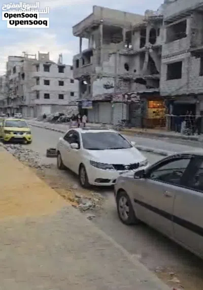 محل لقطة مأجر ومدر للدخل على شارع اليرموك الرئيسي 4