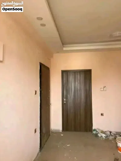 شقة حي الهدى الطابق الثالث يوجد مدخلين 2