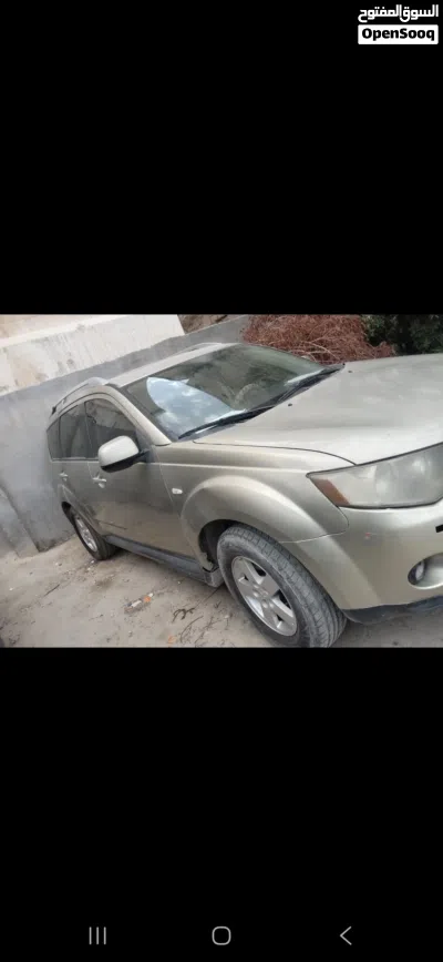 Mitsubishi Outlander GLS 3