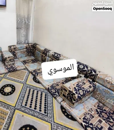 .... كعدة عربية كويتي ربل جديدة جديد قياسة 13و80سم متر 7 منادر 12 مساند 7 تكيات 2 زواية 2
