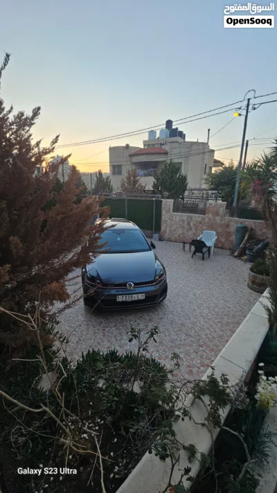 فولكسفاغن جولف GTI Standard 2