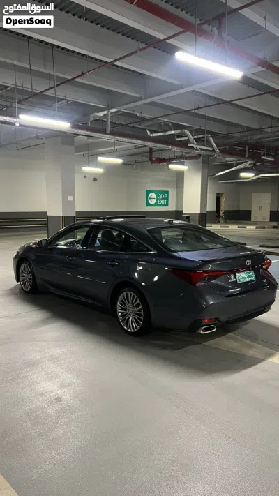 Toyota Avalon XLE 4