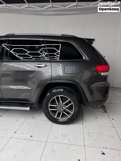Jeep Grand Cherokee Limited 2