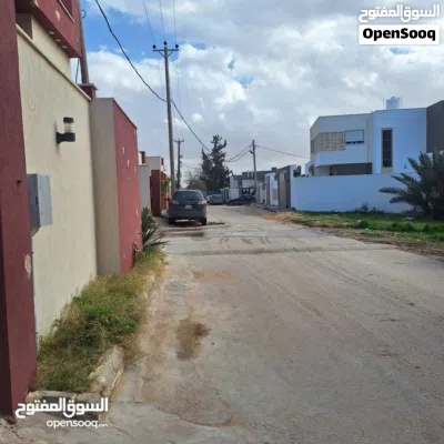 فيلا ارضية للبيع في عين زارة منطقة القبائلية 3