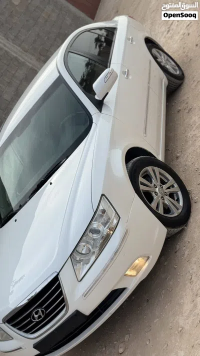 Hyundai Sonata SE 3