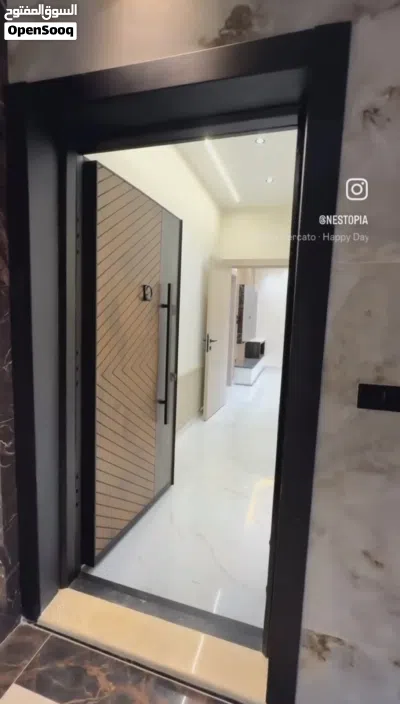 شقة طابق ثاني منطقة فلل / طبربور مطلة على دوار الدبابة 3