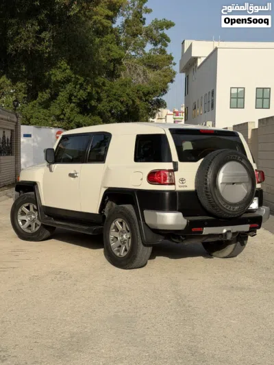 تويوتا FJ Standard 2