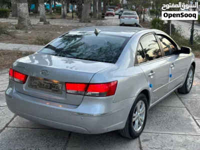 Hyundai Sonata Standard 2