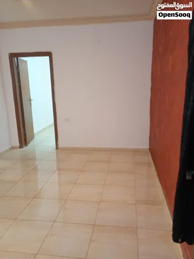 ستوديو فارغ للايجار 2