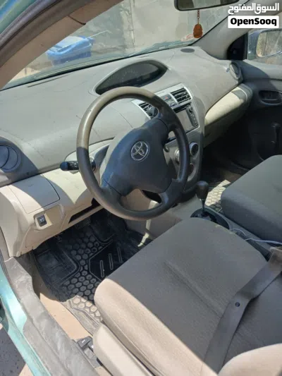 تۆیۆتا Yaris Basic 2